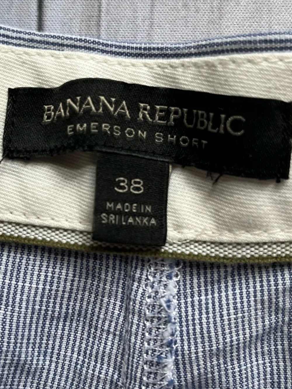 Men’s Banana Republic Emerson blue white linen blend flat front chino short. 38